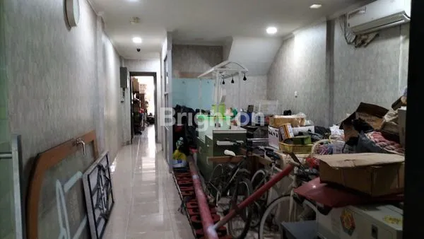 image DISEWAKAN RUKO 4LANTAI LOKASI STRATEGIS DI KEDOYA, JAKARTA BARAT (2)