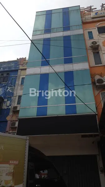 image DISEWAKAN RUKO 4LANTAI LOKASI STRATEGIS DI KEDOYA, JAKARTA BARAT (1)