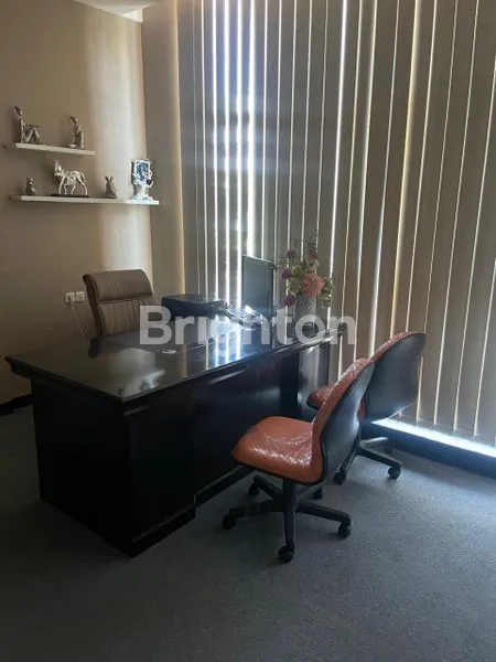 image RUKO 3 LANTAI LOKASI PUSAT KOTA SURABAYA COCOK UNTIK SEGALA USAHA (3)