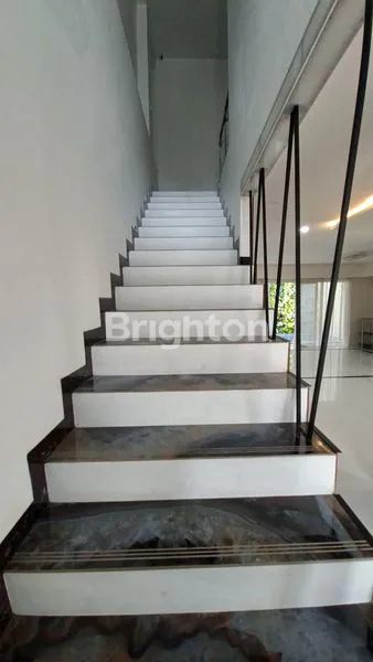 image RUMAH MINIMALIS MODERN, KOLAM RENANG & CCTV 8 TITIK (4)