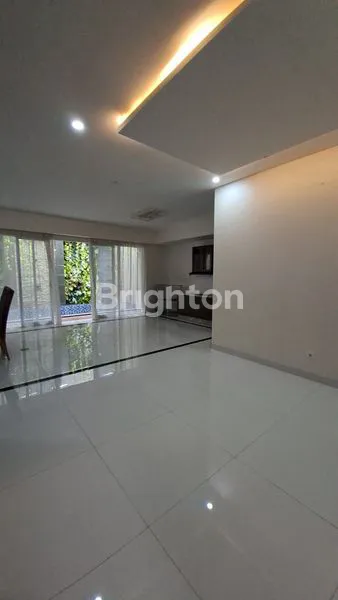 image RUMAH MINIMALIS MODERN, KOLAM RENANG & CCTV 8 TITIK (3)