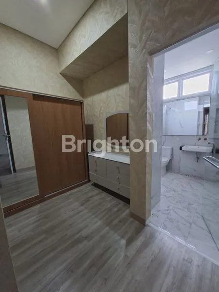 image RUMAH MINIMALIS MODERN, KOLAM RENANG & CCTV 8 TITIK (7)