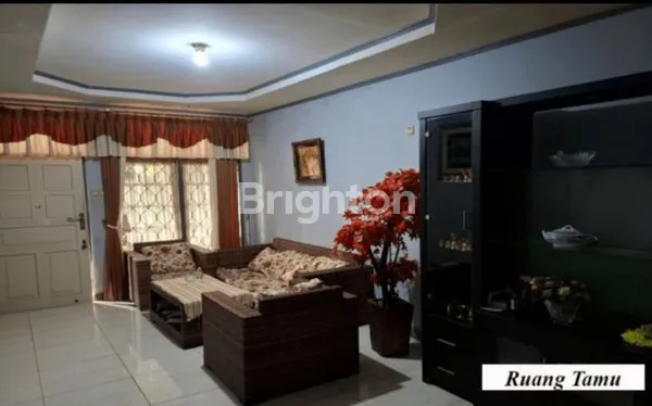 image RUMAH 2 LANTAI PLUS 2 UNIT KOST AKTIF , KEMANDORAN JAKARTA SELATAN . (3)