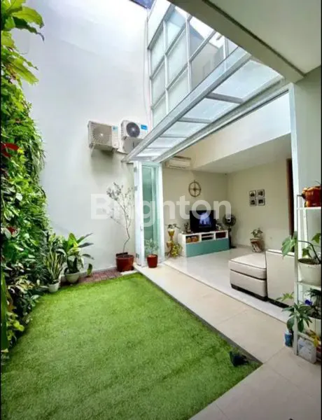 image DIJUAL RUMAH CANTIK SIAP HUNI, LINGKUNGAN ASRI JAKARTA SELATAN\N (6)