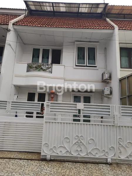 image RUMAH 3 LANTAI DI ARCADIA KELAPA GADING JAKARTA UTARA (1)