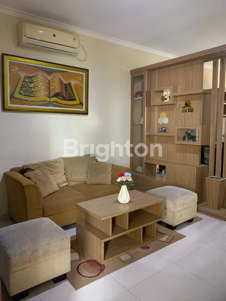 image RUMAH 3 LANTAI FULL FURNISHED DEKAT STASIUN DAN TOL SERPONG (2)