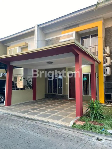 image RUMAH 3 LANTAI FULL FURNISHED DEKAT STASIUN DAN TOL SERPONG (1)