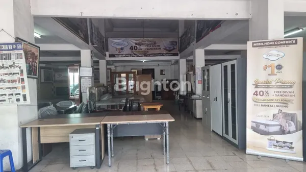 image SHOWROOM DAN RUMAH PUSAT KOTA JALAN GEMBLONGAN SURABAYA (2)