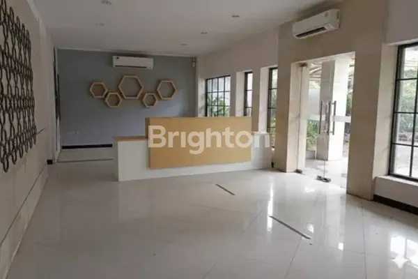 image  RUMAH USAHA NOL JALAN DI DIPONEGORO, DEKAT RUMAH SAKIT, DEKAT MAYJEN SUNGKONO (2)