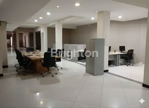 image  RUMAH USAHA NOL JALAN DI DIPONEGORO, DEKAT RUMAH SAKIT, DEKAT MAYJEN SUNGKONO (3)