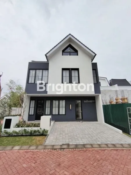 image WHITE HOUSE EXTENSION, RUMAH BARU GRESS DI DIAN ISTANA, WIYUNG (1)