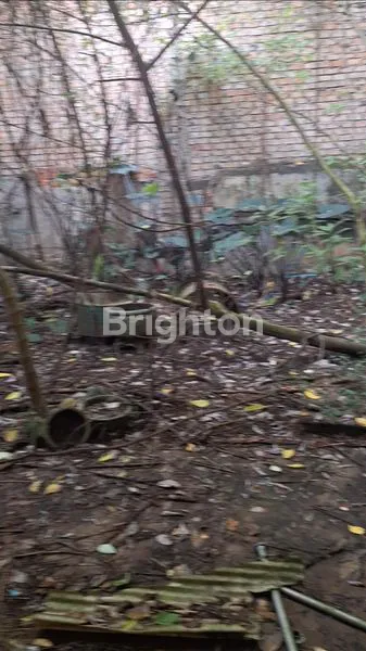 image DISEWAKAN RUMAH 2 LANTAI PINGGIR JALAN (6)