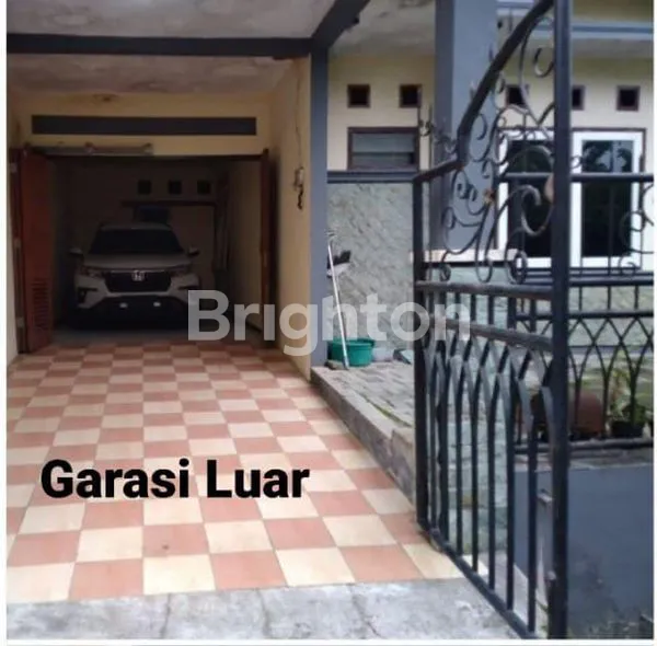 image RUMAH ASRI 2 LANTAI POSISI HOOK SIAP HUNI SENGKALING MALANG (3)