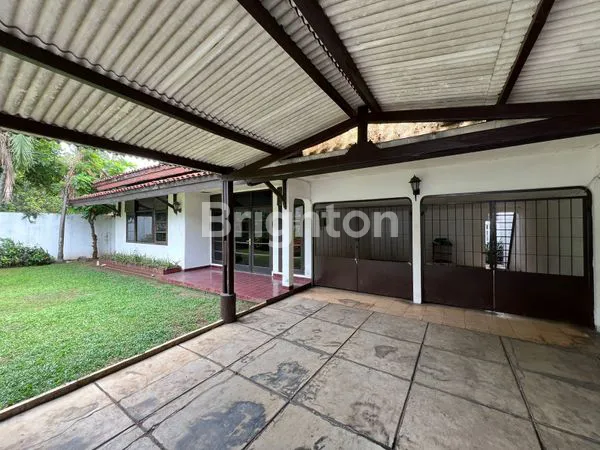 image RUMAH  CIPETE JAKSEL, LT 692M², 5 KT (1)