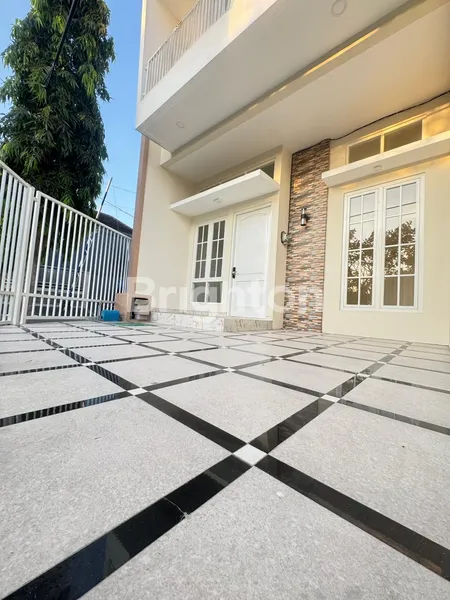 image RUMAH BARU GREZZ MINIMALIS MODERN 2 LANTAI DI KAHURIPAN NIRWANA (3)