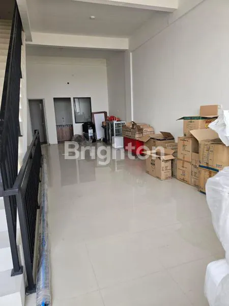 image RUKO EASTERN PARK RESIDENCE SUDAH RENOVASI 3 LANTAI FULL BANGUNAN  (6)