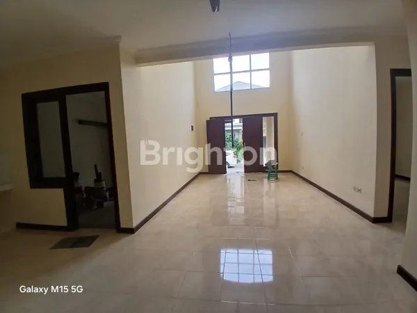 image  RUMAH CITRALAND FULLERTON DEKAT GWALK, DEKAT KAMPUS UNESA LIDAH, DEKAT KAMPUS UC (3)