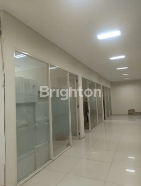 image GUDANG DAAN MOGOT AKSES KONTAINER LT 1116M2 LB 648M2 SIAP HUNI / GUDANG JAKARTA BARAT (7)