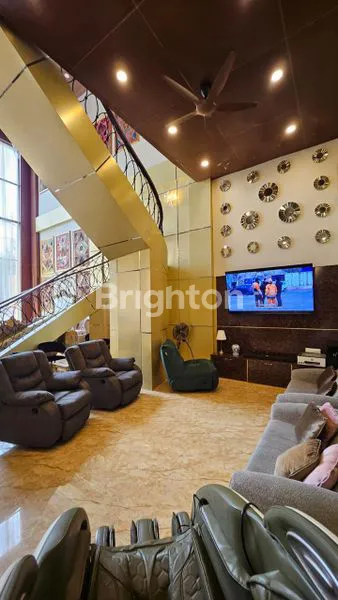 image RUMAH MEWAH DI JAKARTA SELATAN (2)
