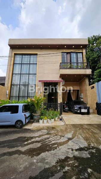 image RUMAH MEWAH DI JAKARTA SELATAN (1)
