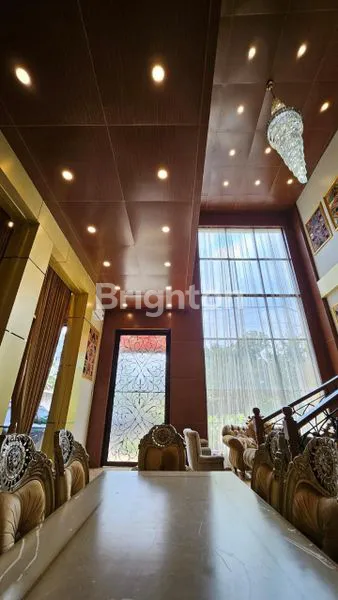 image RUMAH MEWAH DI JAKARTA SELATAN (8)
