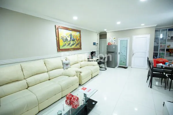 image RUMAH MEWAH 4 LANTAI DI CITRA GARDEN, LT 200M² (7)