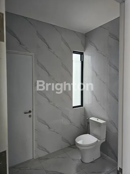 image DIJUAL/DISEWAKAN RUMAH DI LAVON 2 SUVARNA SUTERA (6)