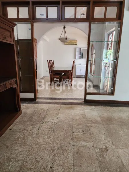 image RUMAH SEWA MEWAH DI KOTA WISATA (3)