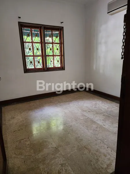 image RUMAH SEWA MEWAH DI KOTA WISATA (6)