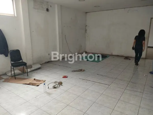 image GUDANG + KANTOR LUAS DI *RAYA KLETEK, SIDOARJO (7)