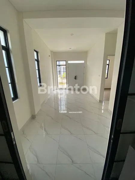 image DIJUAL/DISEWAKAN RUMAH DI LAVON 2 SUVARNA SUTERA (8)