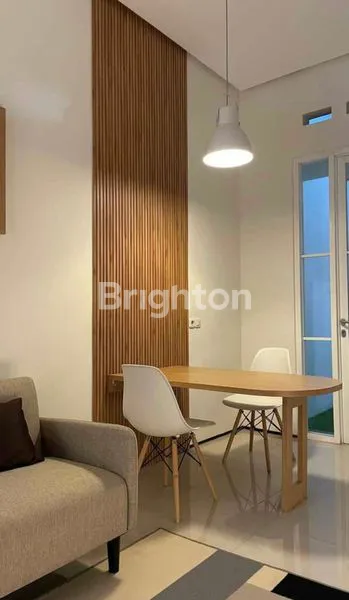 image DISEWAKAN RUMAH DENGAN FURNISH DI ARAYA DEKAT BINUS (3)