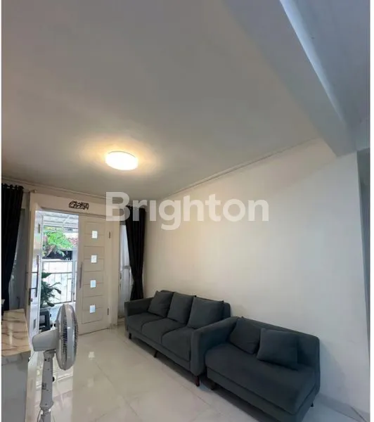 image RUMAH LUXURY MINIMALIS , PONDOK KELAPA , JAKARTA TIMUR (3)