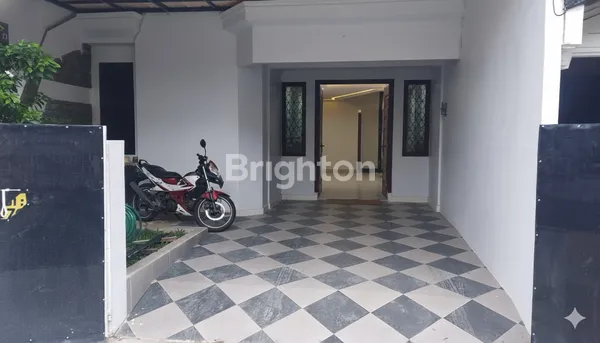 image DISEWAKAN RUMAH BERSIH BARU RENOVASI (1)