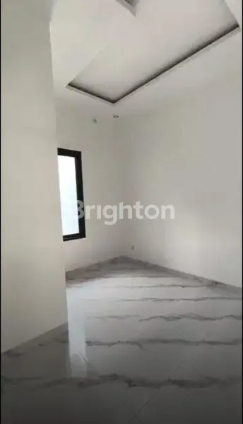 image RUMAH BARU 2 LANTAI TENGGILIS PRAPEN JEMURSARI (2)