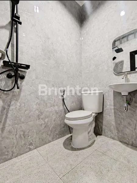 image RUMAH STRATEGIS DAN NYAMAN DEKAT PUSAT KOTA (7)