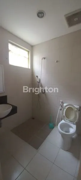 image RUMAH MODERN MINIMALIS SIAP HUNI, BARU GRESS PERUM MENGANTI PERMAI (7)