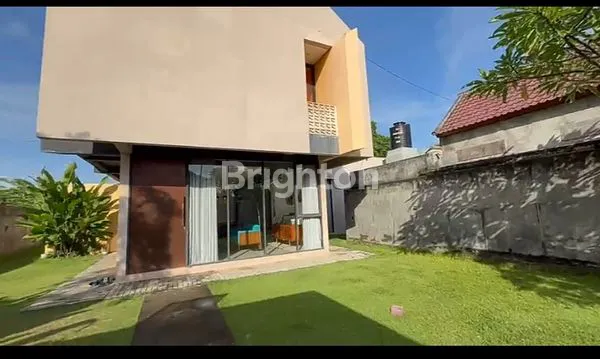 RUMAH MODERN