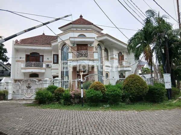 image SEWA RUMAH MEWAH SIAP HUNI DI PUSAT KOTA JALAN KECILUNG, SURABAYA (1)