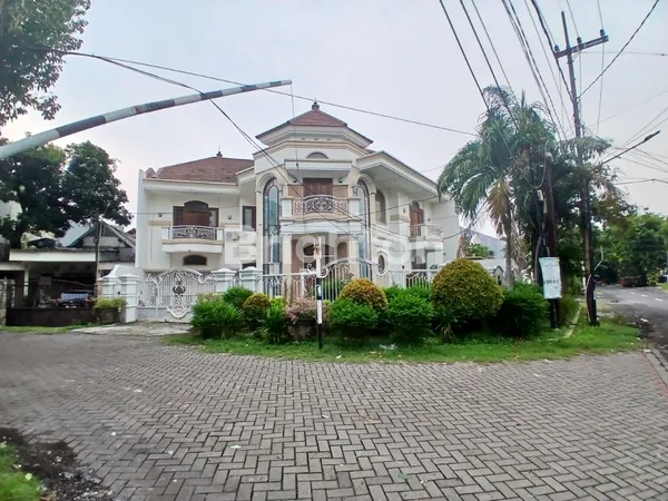 image SEWA RUMAH MEWAH SIAP HUNI DI PUSAT KOTA JALAN KECILUNG, SURABAYA (2)
