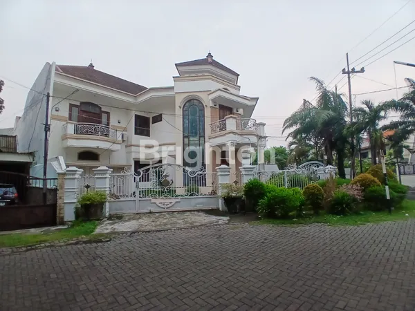 image SEWA RUMAH MEWAH SIAP HUNI DI PUSAT KOTA JALAN KECILUNG, SURABAYA (3)