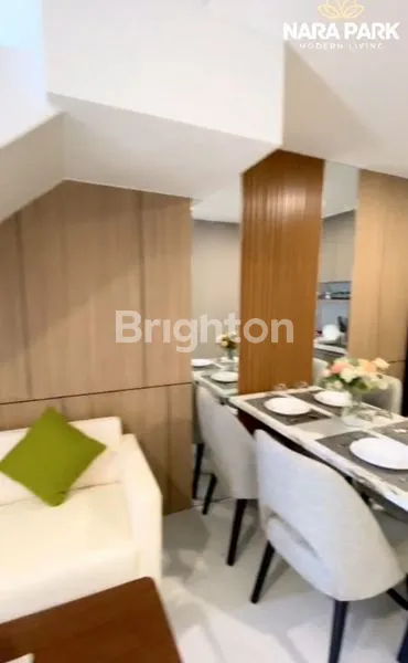 image RUMAH BARU 2 LT  AMERICAN STYLE DI SURABAYA TIMUR DEKAT KAMPUS UPN, PURIMAS RUNGKUT DAN AKSES TOL JUANDA  (3)