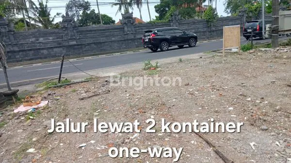 image DIKONTRAKKAN TANAH 12 ARE DEPAN JALAN UTAMA, AKSES KONTAINER – DEKAT TERMINAL MENGWI (1)