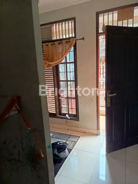 image KONTRAKAN 7 PINTU DEKAT KAMPUS DAN HALTE TRANSJAKARTA (4)