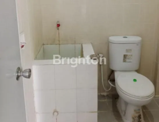 image RUKO SEWA 3 LANTAI PINGGIR JALAN RAYA BUNUL SIAP PAKAI  (3)