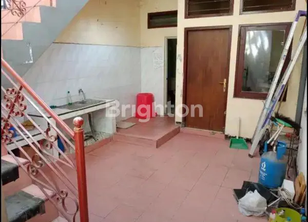 image BUTUH JUAL CEPAT\' RUMAH + RUMAH KOS AKTIF STRATEGIS KETINTANG MADYA SURABAYA (2)