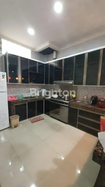 image RUMAH MEWAH & BESAR JELAMBAR (6)