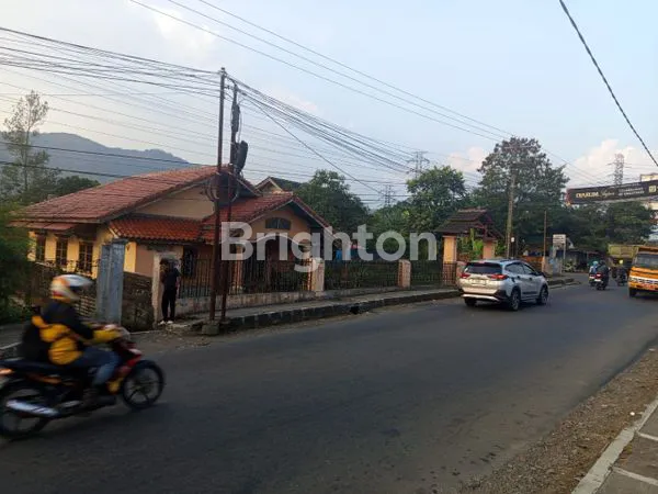 image RUMAH 2 LANTAI, SHM, COCOK TEMPAT TINGGAL ,USAHA & INVESTASI LOKASI STRATEGIS SAMPING TERMINAL LEMBUR SITU KOTA SUKABUMI (3)