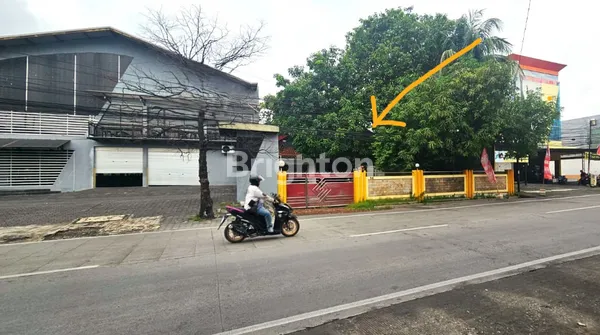 image STRATEGIS AREA NIAGA DI JALAN GAJAH SEMARANG (1)
