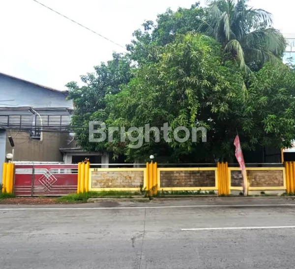 image STRATEGIS AREA NIAGA DI JALAN GAJAH SEMARANG (2)